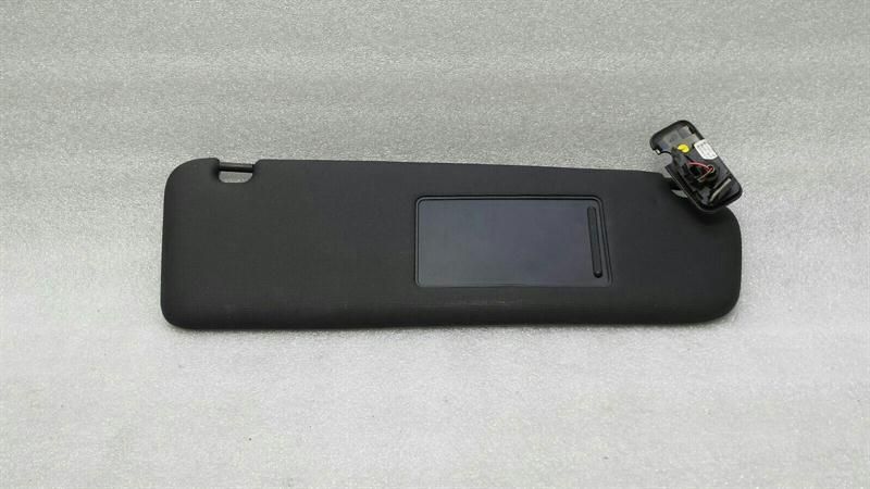 Porsche Cayenne 958 92a Right Sun Viewor 95873155209AY1 Sun Bezel RE