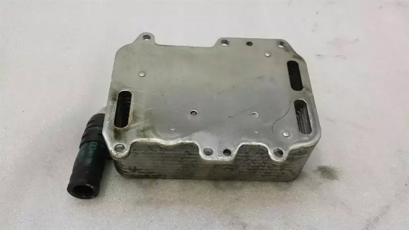 Porsche Cayenne 958 92A Engine Oil Cooler 059117021R Oil Cooler Radiator 3.0TDI