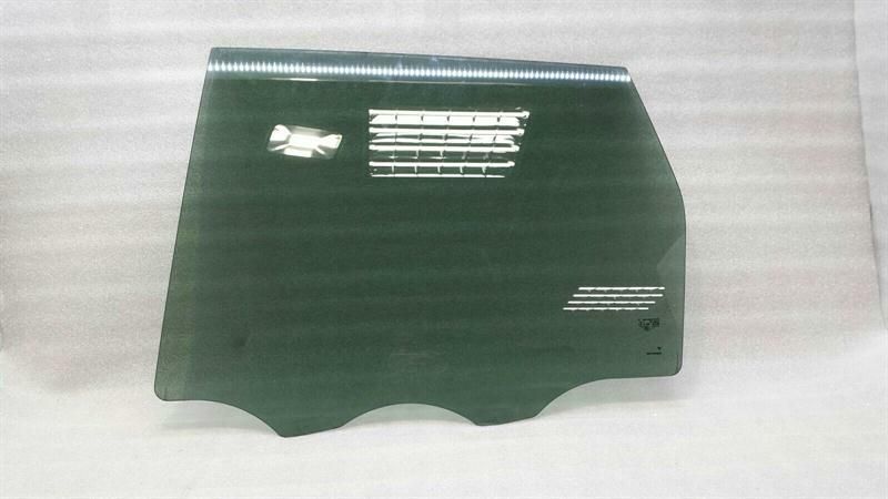 Porsche Cayenne 958 92A left rear door glass door window rear left dark tinted