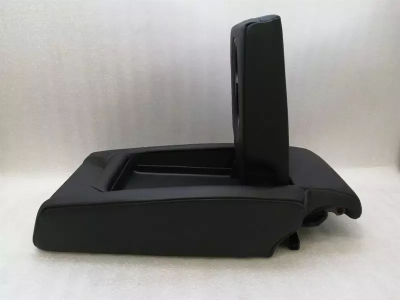 Porsche Cayenne 958 92a rear seat armrest 7P5885611A rear armrest