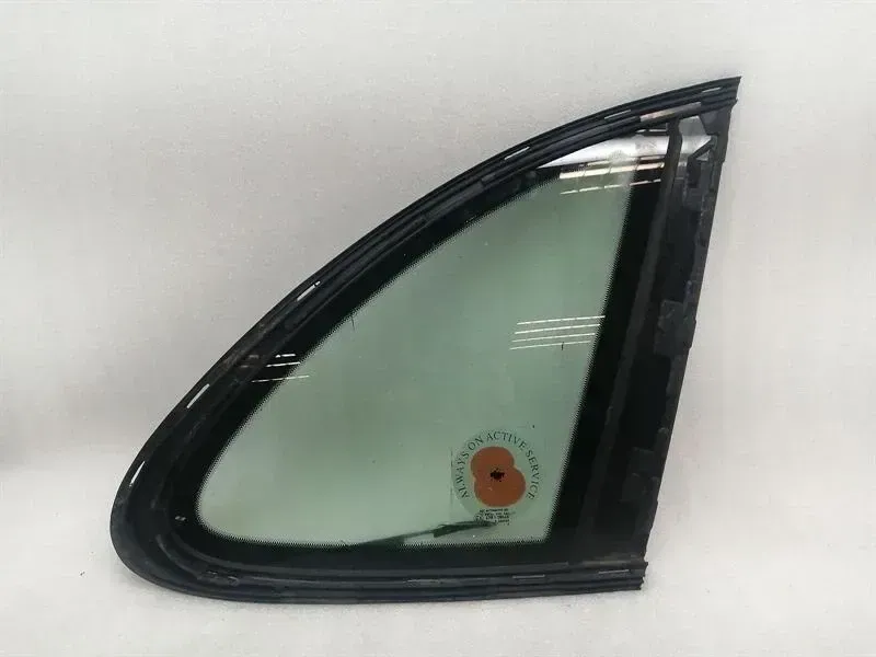 Porsche Cayenne 958 92A Right Quarter Glass 95854411218 Door Panel 1/4 Rear