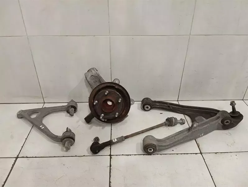 Chevrolet Corvette C6 Z06 Right Rear Hub 88965637 Wheel Bearing Case Rear Right