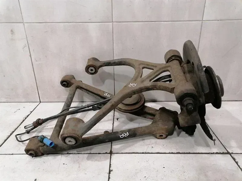 BENTLEY ARNAGE T Right Rear Hub PD111520PA Wheel Bearing Case Rear Right