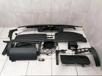 BENTLEY ARNAGE T FACELIFT Skórzana deska rozdzielcza Monitor nawigacji PRAWA KLAMKA RHD