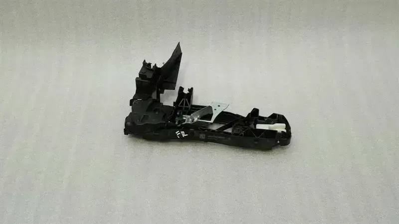 Mercedes C Class W205 FRH Door Handle Carrier A0997604500 Door Handle Carrier Front