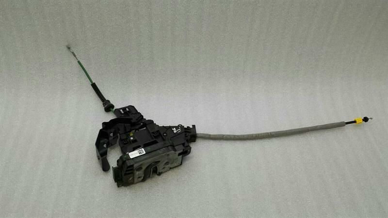 Mercedes C Class W205 Front Right Door Lock A0997202000 Front Door Lock