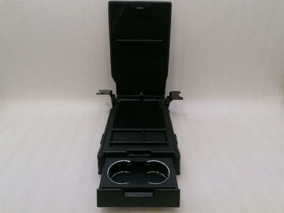 Mercedes CLS W219 podłokietnik tylny A2199700130 podłokietnik środkowy podłokietnik tylny AMG