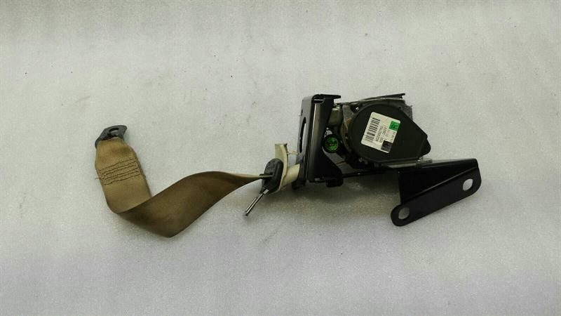 Mercedes CLS W219 rear seat belt A2198600085 seat belt belt rear right.
