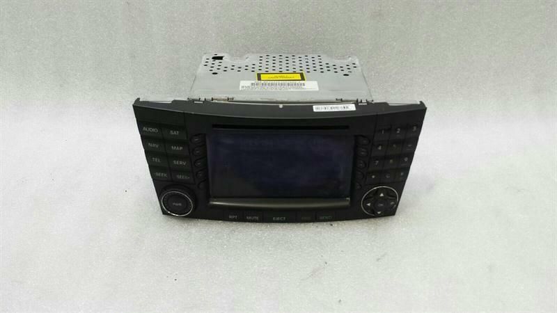 Mercedes CLS W219 Navigation Monitor A2118704889 Sat Display Image Shirt COMAND