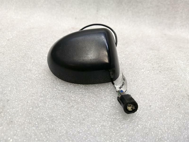 Mercedes CLS W219 Boat Lid Antenna B67830080 Tailgate Antenna