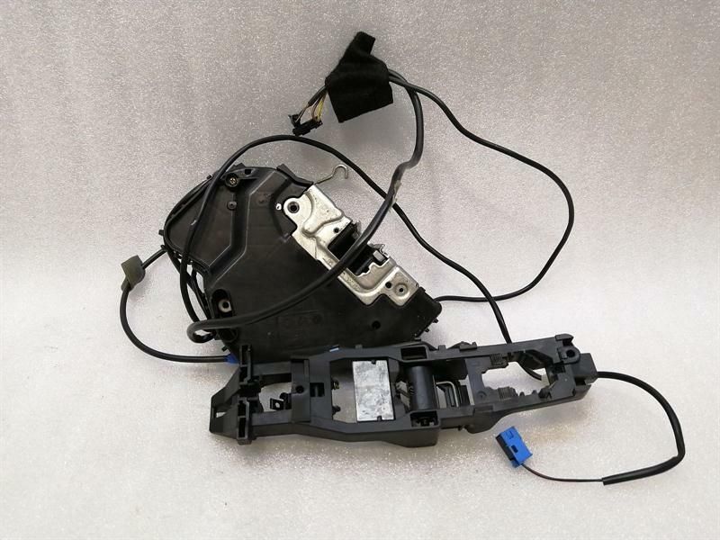 Mercedes CLS W219 door lock rear left A2197300735 door lock rear left