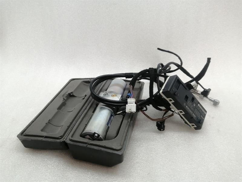 Mercedes CL W216 Boat Lid Hydraulic Pump A2168000148 Tailgate Hydraulic Pump