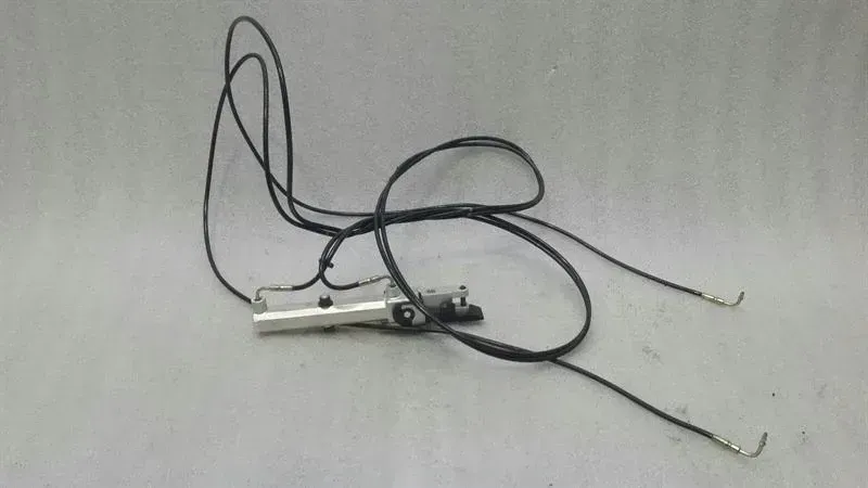 Mercedes SL R230 roll bar hydraulic cylinder A2308001872 roll bar cylinder