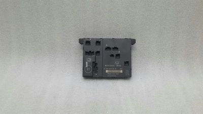 Mercedes SL R230 Moduł prawych drzwi A2308205826 Jednostka sterująca drzwiami prawymi VR.