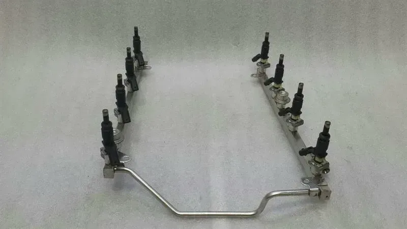 Mercedes SL R230 Fuel Rail A2730700795 Fuel Injection Moulding Pipe Distributor Complete