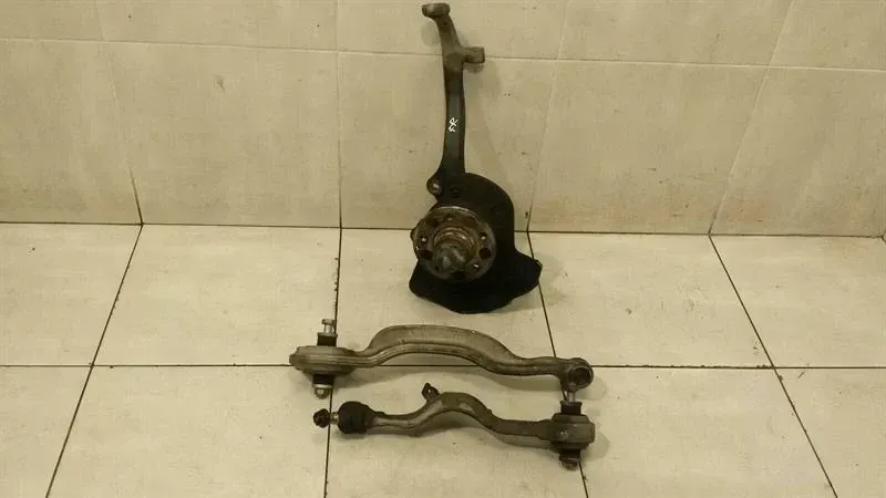 Mercedes CL W216 Right Front Hub A2213323001 Wheel Bearing Housing Front Right