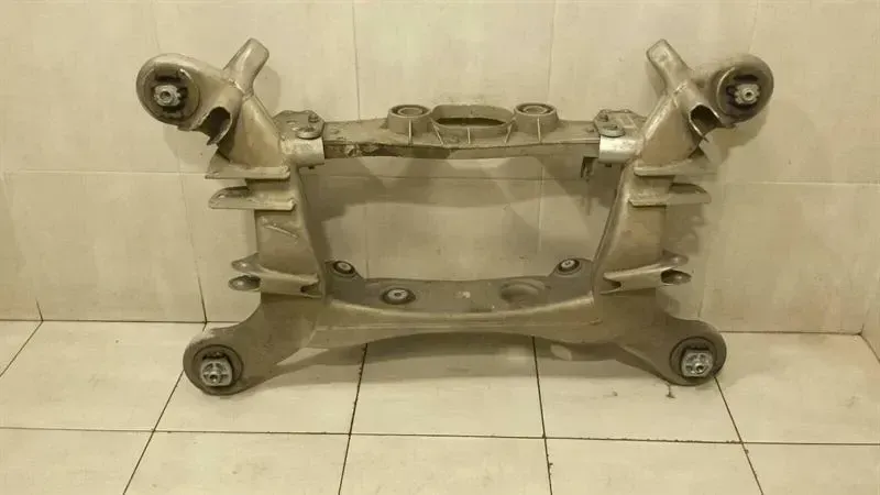 Mercedes A2213521406 Subframe Rear A2213505208 Axle Beam Rear W221 W216