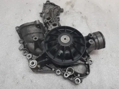 Mercedes S63 AMG W221 Kylvattenpump A2782010301 Kylmedelspump M157