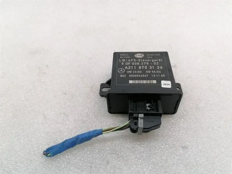 Mercedes CLS W219 Light Module A2118703126 Light Control Unit W211