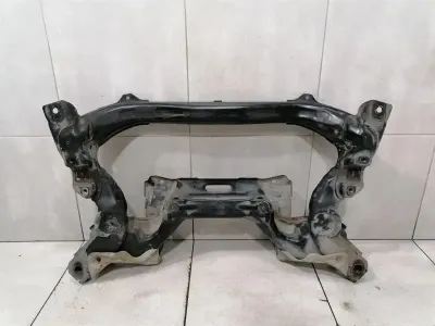 Sous-châssis avant Mercedes CLS W219 A2116201587 Poutre d&#39;essieu avant