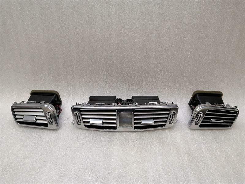 Mercedes CLS W218 air vent set A2188300754 ventilation nozzle ventilation grille set