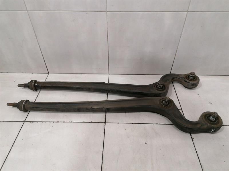 Mercedes G-Car W463 Front Wishbone Set A4603300111 Front Handlebar Set