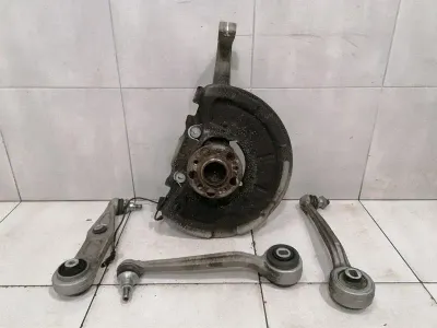 Mercedes SL R231 Right Front Hub SET A2313320801 Wheel Bearing Housing Front Right