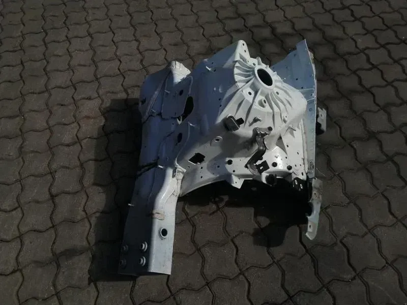 Mercedes CL W217 Left Front Chassis Leg A2226202115 Left Front Wheel Arch