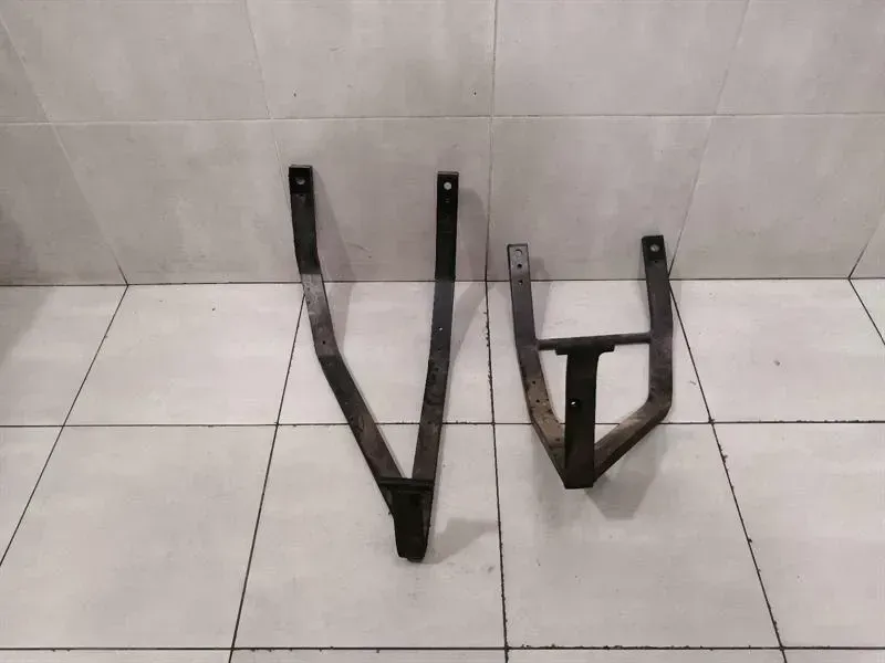 Mercedes G-Wagen W463 fuel tank bracket A4638800166 fuel tank carrier