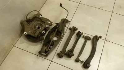 Корпус подшипника ступицы колеса Mercedes SLK R172 A1723507800, правый, SLK55 AMG