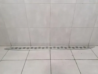 Mercedes GLE W292 C292 kreisās puses solis A1666900375 sānu sliekšņi