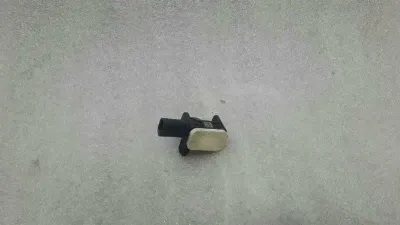 Mercedes GLE W166 Crashsensor A1668210151 Aufprallsensor