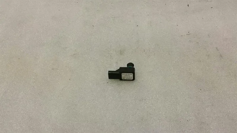 Mercedes CLS W218 Pressure Sensor A0071530528 Pressure Sensor M157