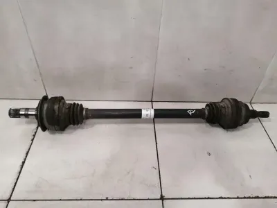 Mercedes ML W166 Bakre Drivaxel L=R A1663501210 Drivaxel Bak L=R