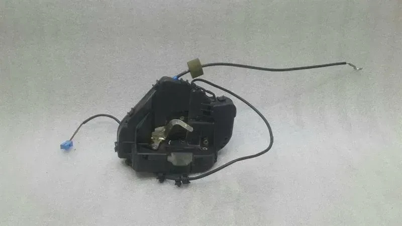 Mercedes CLS W219 rear right door lock A2197300235 door lock rear right HR