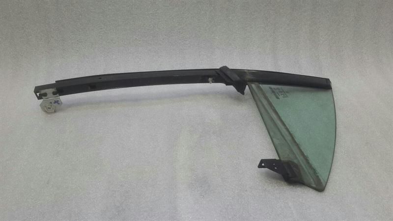 Mercedes CLS W219 left rear 1/4 glass A2197300955 door window 1/4 rear left HL