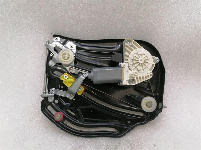 Mercedes SL R231 Right Rear Door Winder A2316700403 Rear Right Power Window