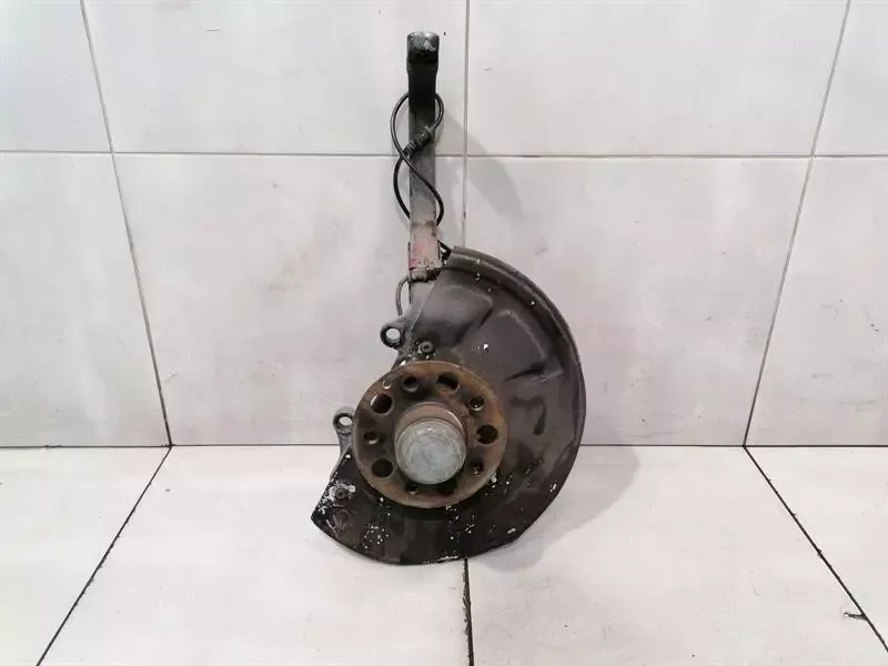 Mercedes SL R230 Right Front Hub A2113306720 Wheel Bearing Housing Front Right