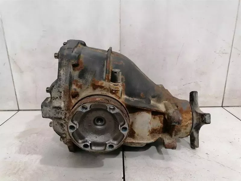 Mercedes SL R230 Rear Diff A23035014 Differential Rear AMG 2.82