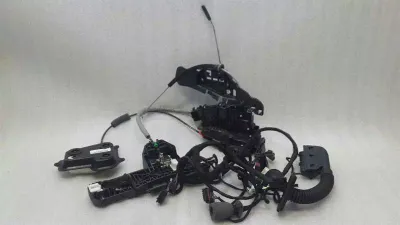 Mercedes GLE W166 FLH door lock soft close A0997207700 door lock front left