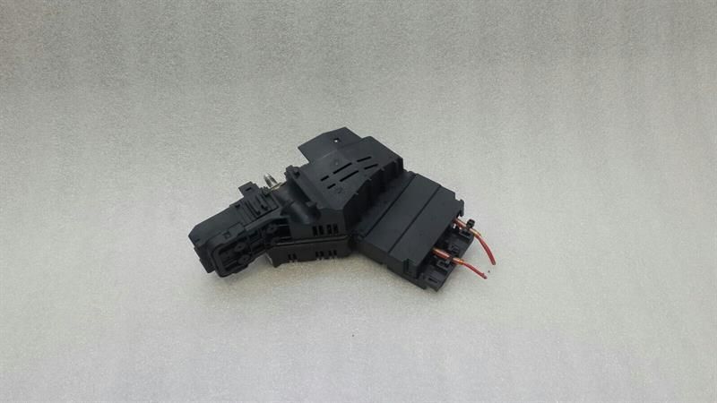 Mercedes GLE W166 Fuse Box A1665405102 Fuse Box