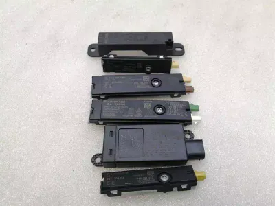 Mercedes SL R231 Antena / Zestaw antenowy A2319050016 Zestaw antenowy