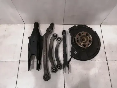 Mercedes SL R230 Piasta tylna prawa A2303505208 Obudowa łożyska koła tylnego prawego