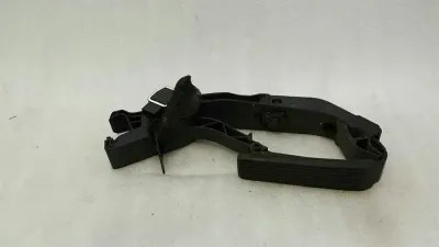 Mercedes E Class W211 Gas Pedal (Electrical) A2113000604 Accelerator Pedal