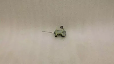 Mercedes E Class W211 Fuel Cap Actuator A2038201997 Fuel Flap Actuator