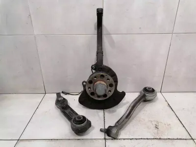 Mercedes E55 AMG W211 правая передняя ступица A2303300420 Корпус подшипника ступицы передний правый