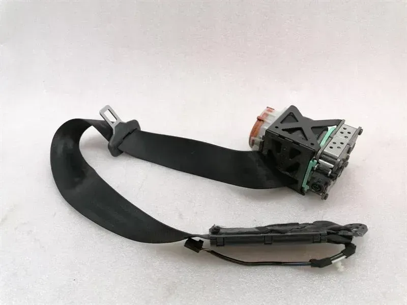 AUDI R8 TYPE 42 V10 5.2 SPYDER RIGHT SEATBELT 427857706F FRONT SEATBELT R