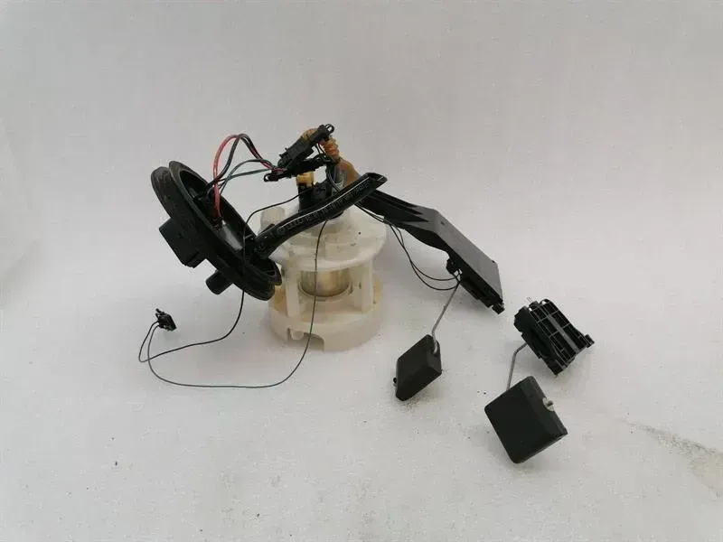 Audi R8 Type 42 V10 5.2 Spyder Fuel Pump Electric 420201444A Fuel Pump