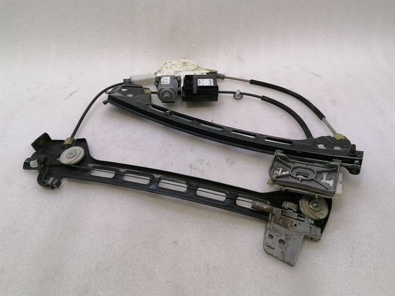 Audi R8 Type 42 V10 5.2 Spyder Right Door Winder 420837462 Window Regulator Right