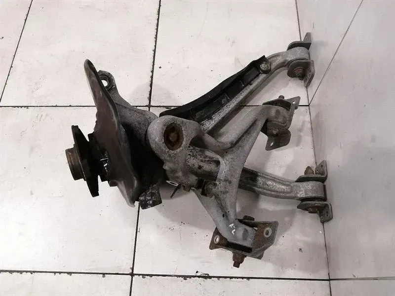 Audi R8 Type 42 V10 5.2 Spyder Left Front Hub 420407245E Wheel Bearing Housing Front L